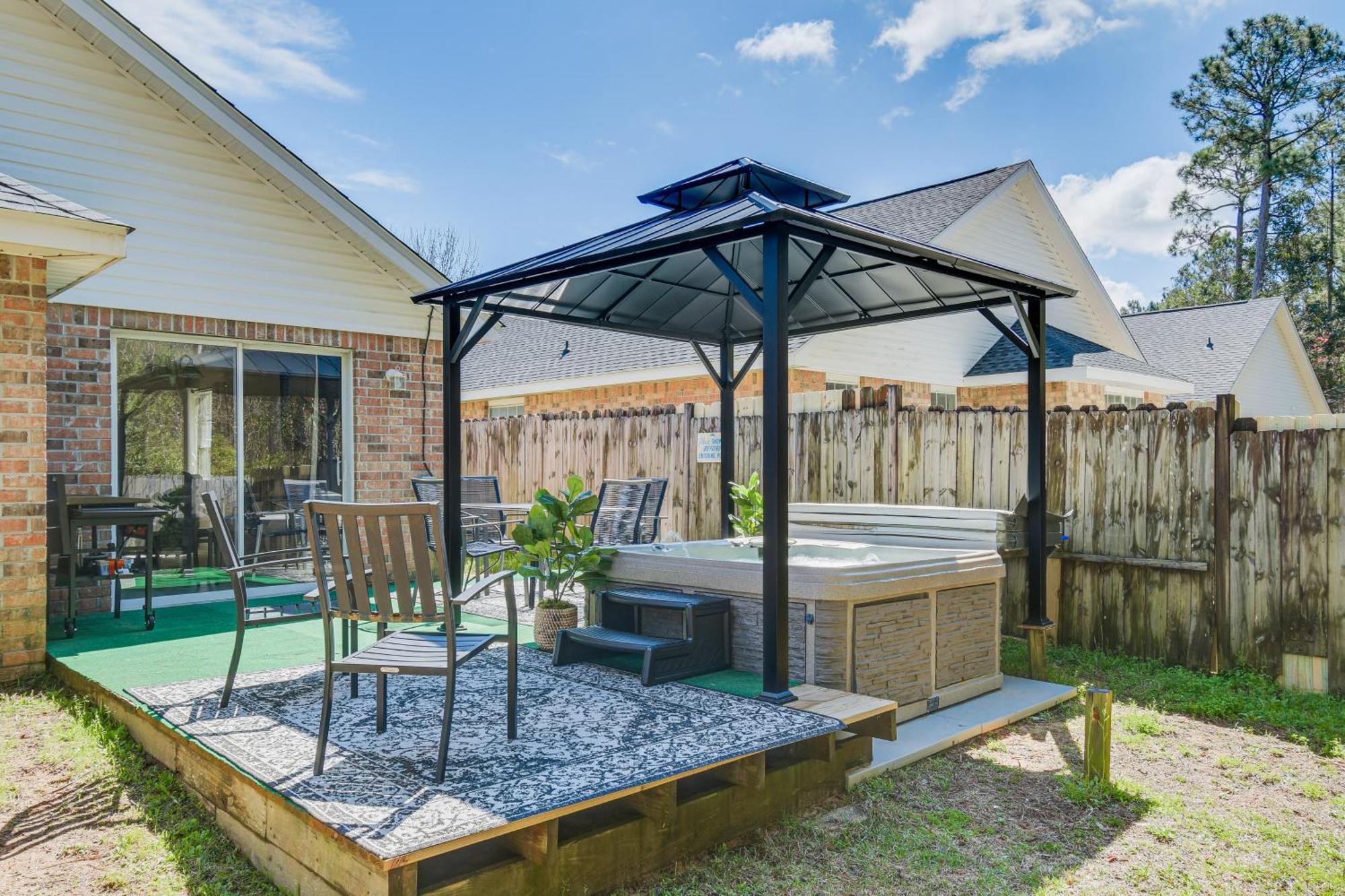 Orange Beach Home With Hot Tub Less Than 2 Mi To The Wharf エクステリア 写真